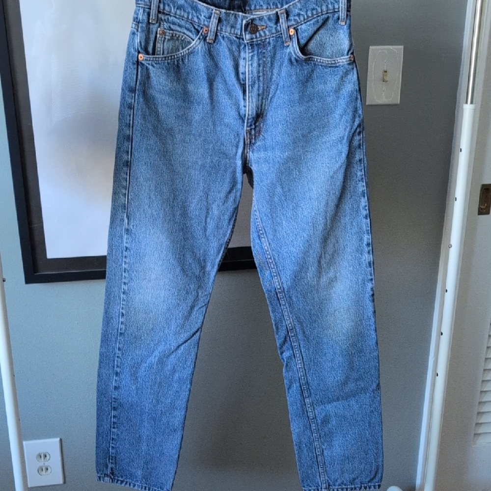 Classic Levi's Jeans. 33 Inch waist.